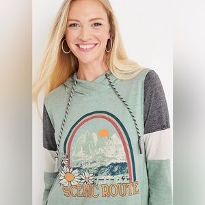 Maurice’s Lightweight long sleeve hooded tshirt scenic route